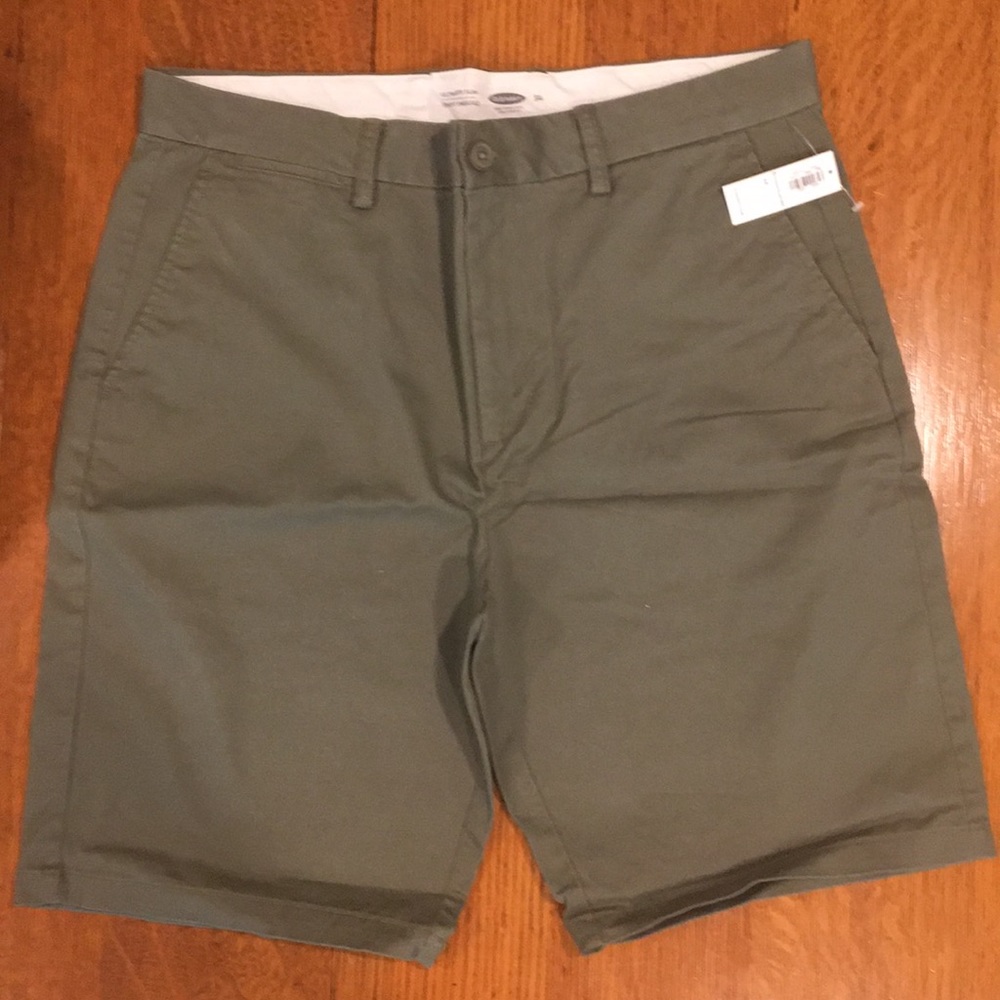 Old Navy Men’s Chino Shorts